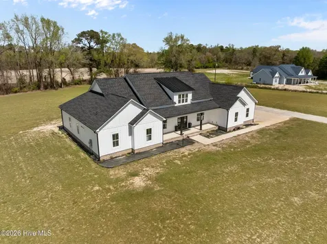 127 Louise Lane Richlands NC 28574