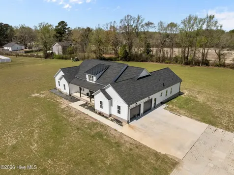 127 Louise Lane Richlands NC 28574
