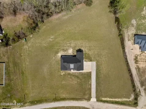 127 Louise Lane Richlands NC 28574