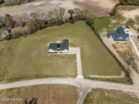 127 Louise Lane Richlands NC 28574