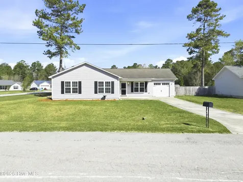 234 Sweet Gum Lane Richlands NC 28574