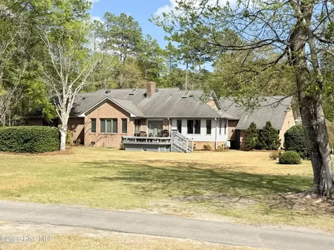 3305 Peppercorn Road New Bern NC 28562