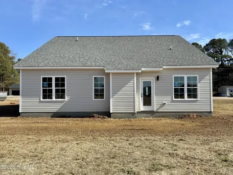 173 Bay Valley Road Kenly NC 27542