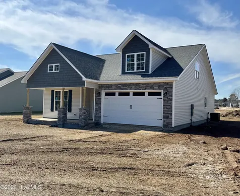 173 Bay Valley Road Kenly NC 27542