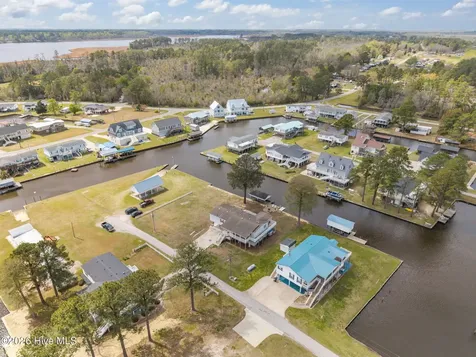 46 Riverview Drive Chocowinity NC 27817