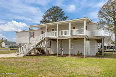 46 Riverview Drive Chocowinity NC 27817