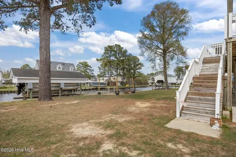 46 Riverview Drive Chocowinity NC 27817