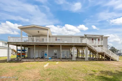 46 Riverview Drive Chocowinity NC 27817