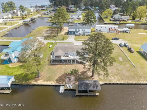 46 Riverview Drive Chocowinity NC 27817