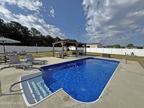 175 Sandspur Court Raeford NC 28376