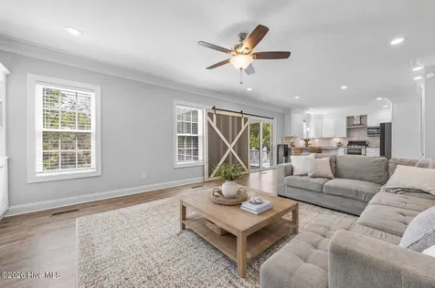 41 Angel Oaks Court Hampstead NC 28443