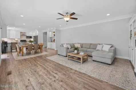 41 Angel Oaks Court Hampstead NC 28443