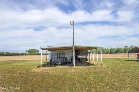 10278 Nc-33 Whitakers NC 27891