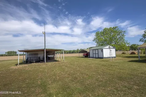 10278 Nc-33 Whitakers NC 27891