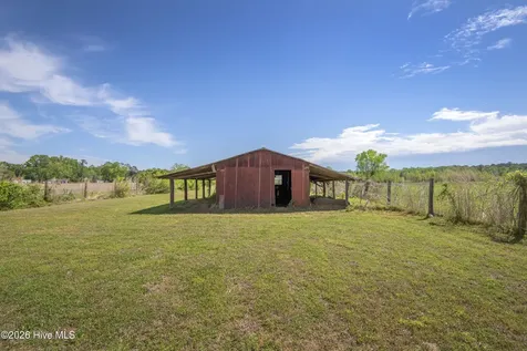 10278 Nc-33 Whitakers NC 27891