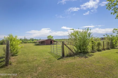 10278 Nc-33 Whitakers NC 27891
