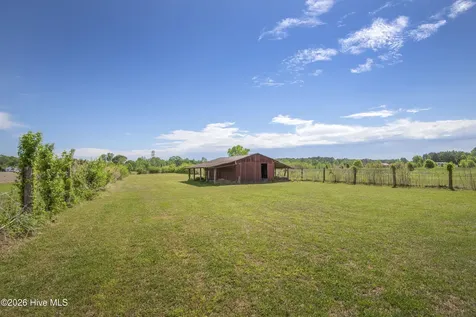 10278 Nc-33 Whitakers NC 27891
