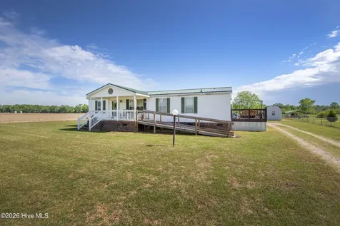 10278 Nc-33 Whitakers NC 27891