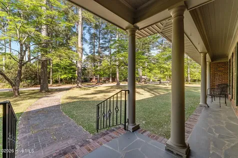 708 Frederick Avenue Laurinburg NC 28352
