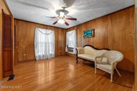 708 Frederick Avenue Laurinburg NC 28352