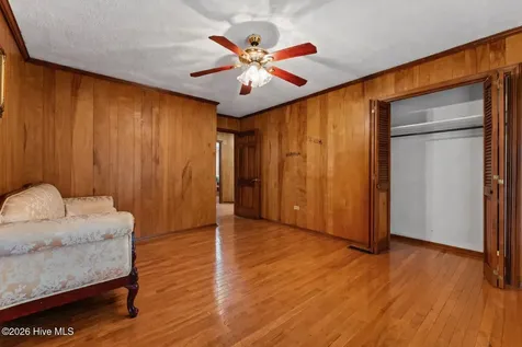 708 Frederick Avenue Laurinburg NC 28352