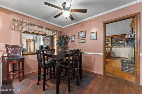 708 Frederick Avenue Laurinburg NC 28352