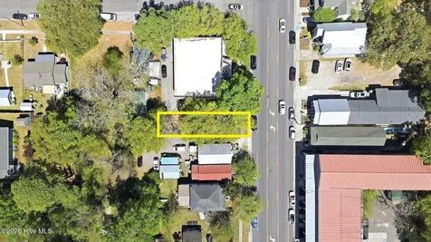 413 N Howe Street Southport NC 28461