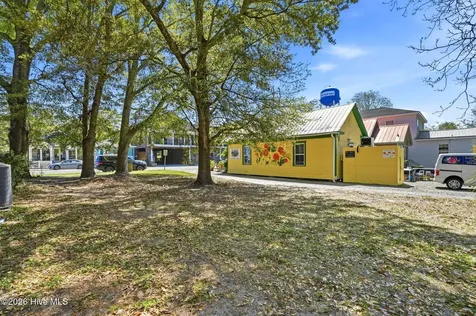 413 N Howe Street Southport NC 28461