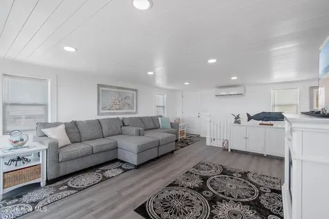 226 Ocean Boulevard E Holden Beach NC 28462