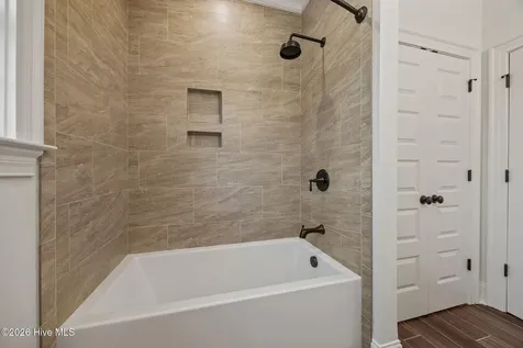 404 Donald Drive Winterville NC 28590