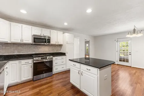 137 River Oaks Drive Wilmington NC 28412