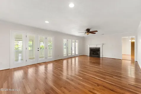 137 River Oaks Drive Wilmington NC 28412
