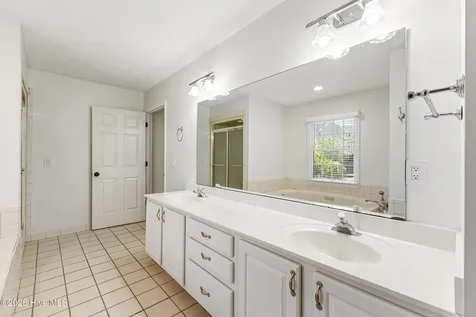 137 River Oaks Drive Wilmington NC 28412