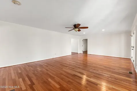 137 River Oaks Drive Wilmington NC 28412