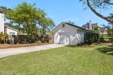 137 River Oaks Drive Wilmington NC 28412