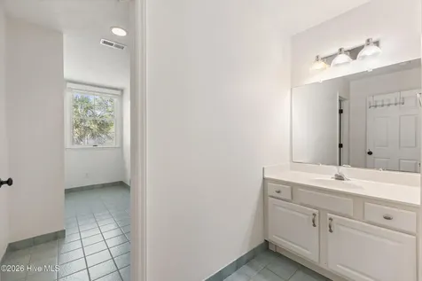 137 River Oaks Drive Wilmington NC 28412
