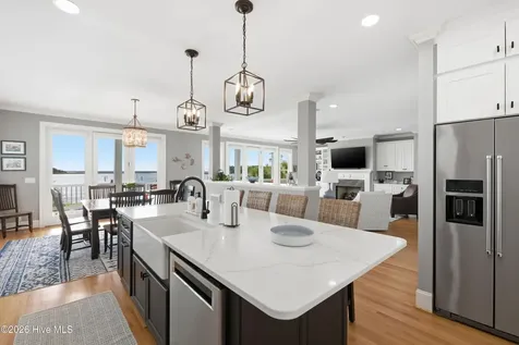 5252 Masonboro Harbour Drive Wilmington NC 28409