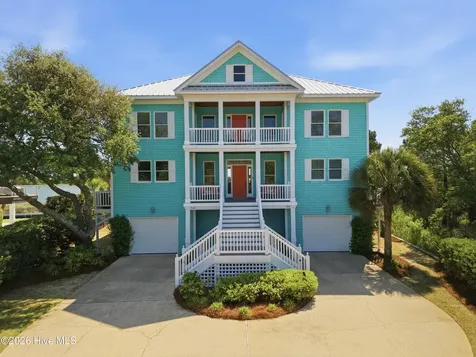 5252 Masonboro Harbour Drive Wilmington NC 28409