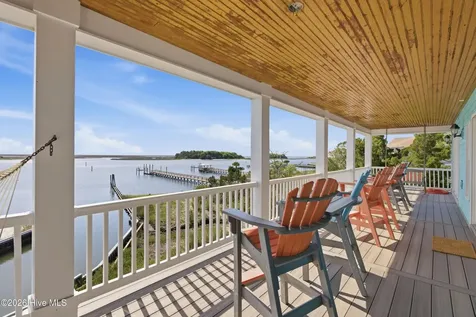 5252 Masonboro Harbour Drive Wilmington NC 28409