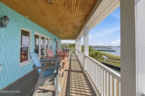 5252 Masonboro Harbour Drive Wilmington NC 28409