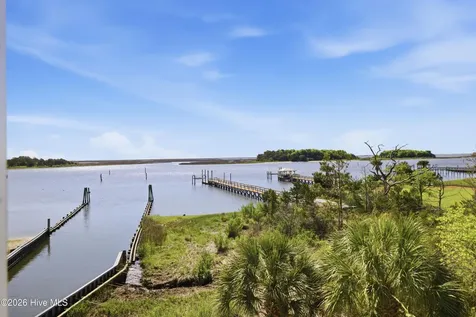 5252 Masonboro Harbour Drive Wilmington NC 28409