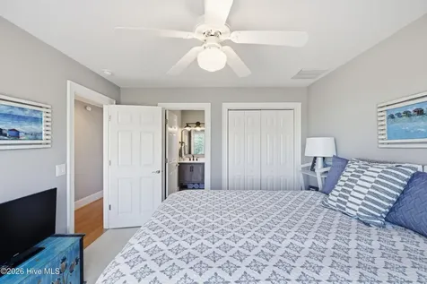 5252 Masonboro Harbour Drive Wilmington NC 28409