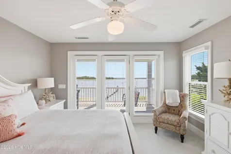 5252 Masonboro Harbour Drive Wilmington NC 28409