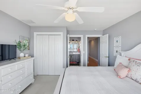 5252 Masonboro Harbour Drive Wilmington NC 28409