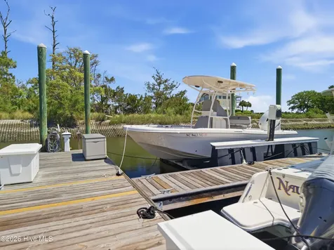 5252 Masonboro Harbour Drive Wilmington NC 28409
