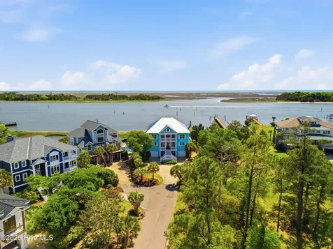 5252 Masonboro Harbour Drive Wilmington NC 28409