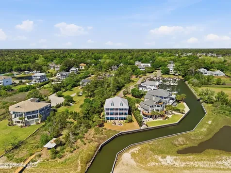 5252 Masonboro Harbour Drive Wilmington NC 28409