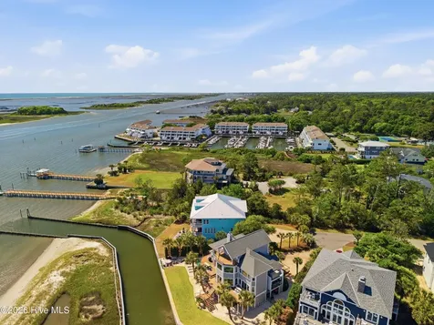 5252 Masonboro Harbour Drive Wilmington NC 28409