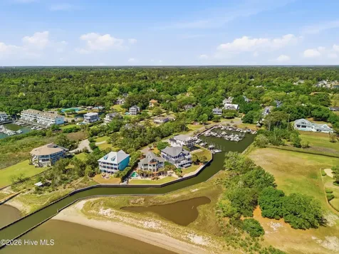 5252 Masonboro Harbour Drive Wilmington NC 28409
