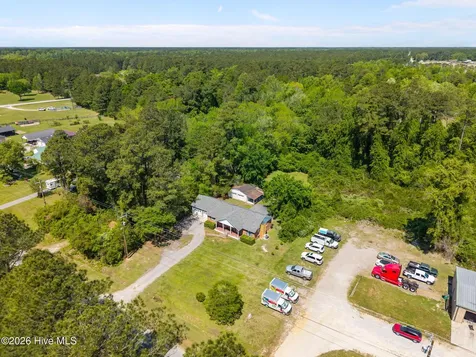 611 Hubert Boulevard Hubert NC 28539